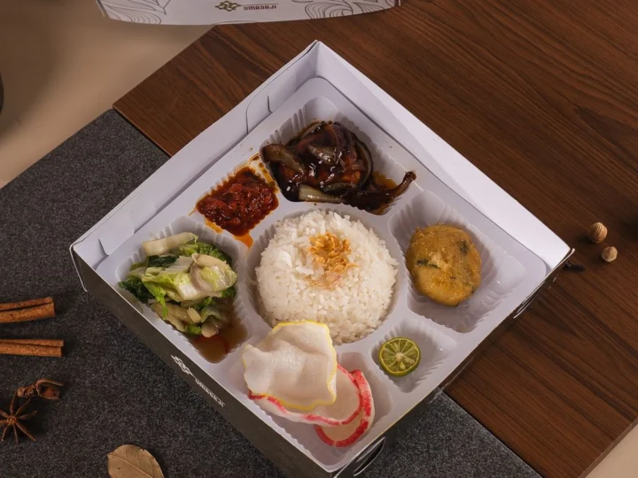 Nasi Ayam Saus Tiram — Saji Box Reguler