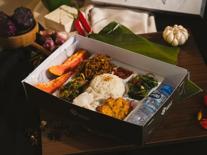 Nasi Cumi Cabai Hijau — Saji Box Premium