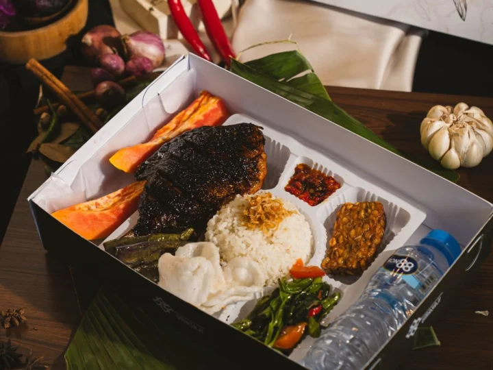 Nasi Ikan Bakar Jimbaran — Saji Box Premium