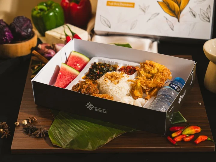 Nasi Rendang Sapi — Saji Box Premium