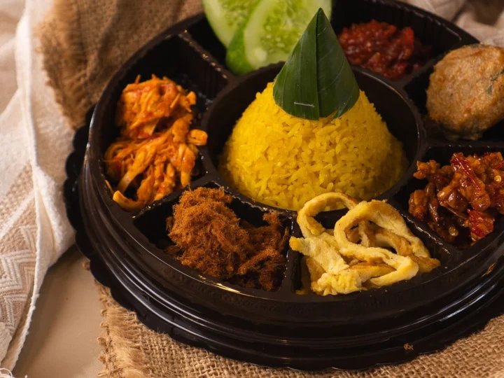 Tumpeng Mini Kuning